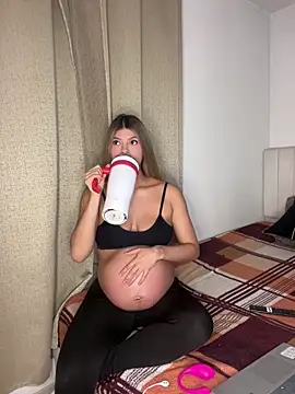 alessandrabloom online show from 12, 5, 2026