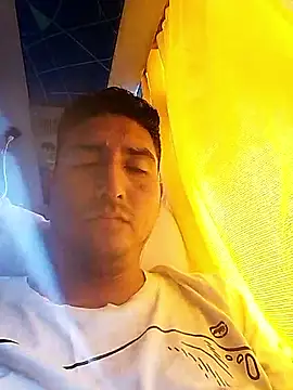 Yrresistible666 online show from 7, 2, 2026