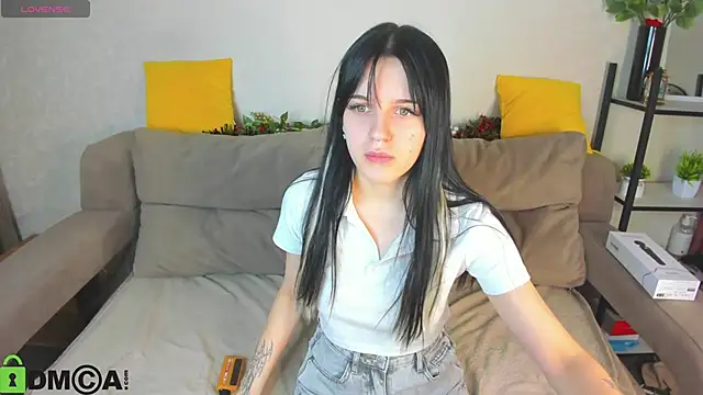 Lilith Wholsh online show from 10, 1, 2026