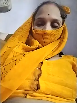 Snapshot of AYZAL-NOOR chatting on 5, 8, 2026 AYZAL-NOOR online show from 5, 8, 2026