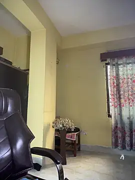 Snapshot of tooexpensive chatting on 27, 4, 2026 tooexpensive online show from 27, 4, 2026