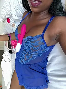 Snapshot of cassie_miller_velvet chatting on 26, 6, 2026 cassie miller velvet online show from 26, 6, 2026
