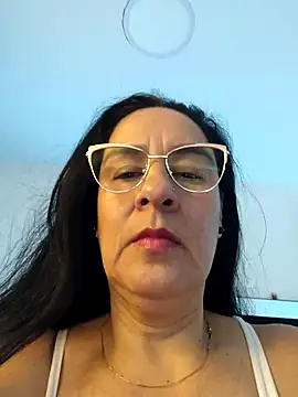 KiaraFoster online show from 3, 3, 2026