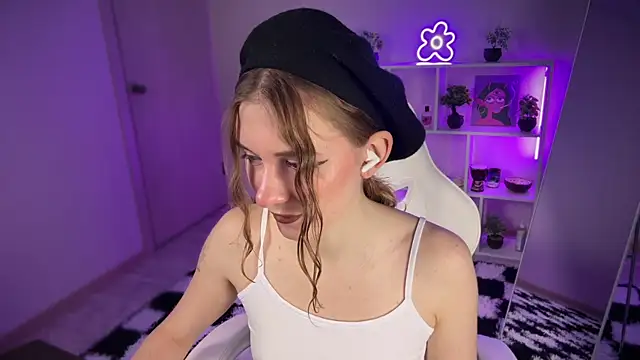 Snapshot of KellySunn chatting on 20, 4, 2026 KellySunn online show from 20, 4, 2026