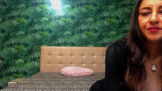 Snapshot of Stella_John chatting on 26, 11, 2025 Stella John online show from 26, 11, 2025