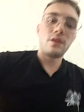 Snapshot of luke25bwc chatting on 20, 12, 2025 luke25bwc online show from 20, 12, 2025