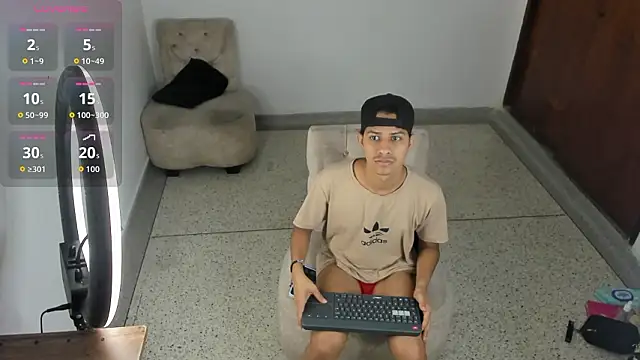 Victor LatinBoy online show from 7, 3, 2026