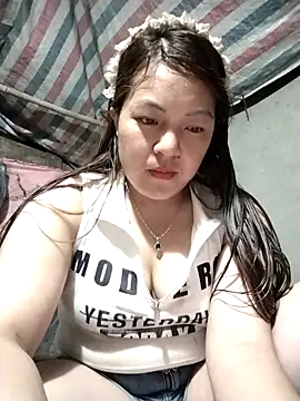 Snapshot of Lucky_cutee chatting on 16, 4, 2026 Lucky cutee online show from 16, 4, 2026