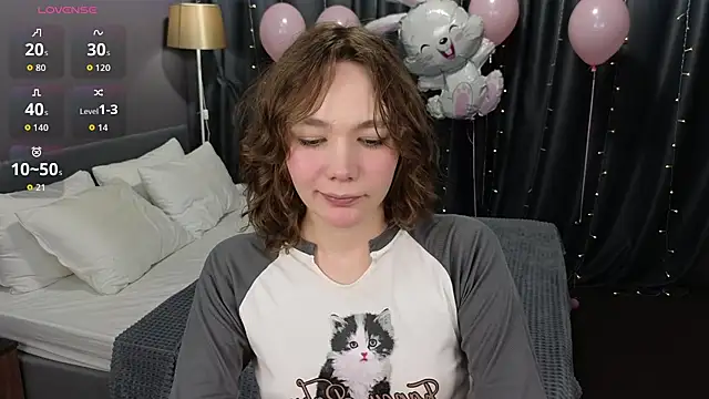 NovaEva  online show from 10, 4, 2026