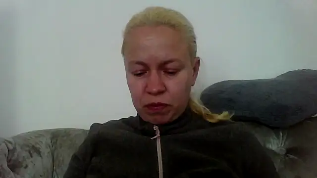 jennyblondeuk online show from 8, 4, 2026
