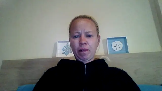 jennyblondeuk online show from 6, 5, 2026