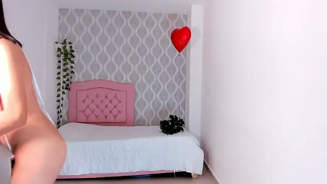 Zenith glow online show from 5, 2, 2026