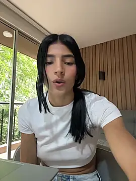 Ema Rose  online show from 1, 5, 2026