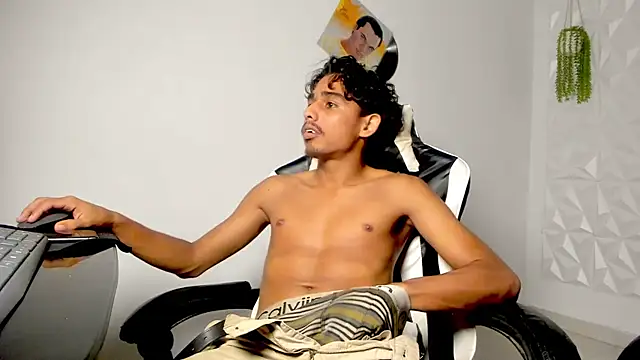 danny hot23  online show from 21, 4, 2026