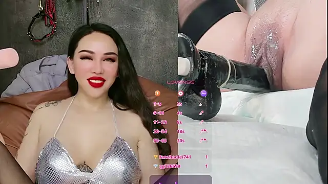 Snapshot of ladyfengyeS010 chatting on 5, 5, 2026 ladyfengyeS010 online show from 5, 5, 2026