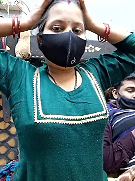 Snapshot of Radhacpl9528 chatting on 13, 1, 2026 Radhacpl9528 online show from 13, 1, 2026