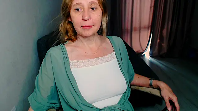 Snapshot of MiLenaMilf chatting on 21, 5, 2026 MiLenaMilf online show from 21, 5, 2026