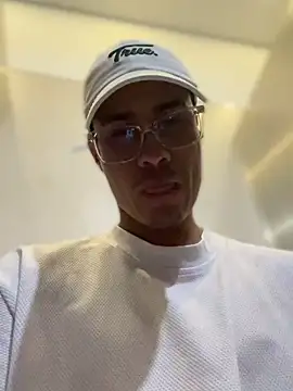 Latin Paisa Boy online show from 8, 4, 2026