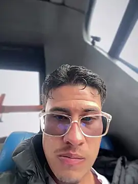 Latin Paisa Boy online show from 13, 5, 2026