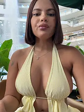 Snapshot of Irina_Velvett chatting on 1, 5, 2026 Irina Velvett online show from 1, 5, 2026
