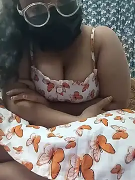 Snapshot of MaggieTelugu-15 chatting on 5, 2, 2026 MaggieTelugu-15 online show from 5, 2, 2026