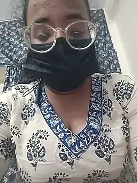 Snapshot of MaggieTelugu-15 chatting on 17, 2, 2026 MaggieTelugu-15 online show from 17, 2, 2026