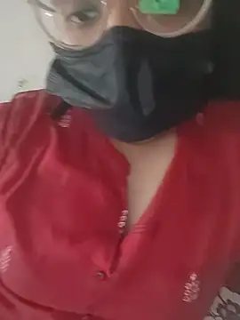 Snapshot of MaggieTelugu-15 chatting on 24, 2, 2026 MaggieTelugu-15 online show from 24, 2, 2026