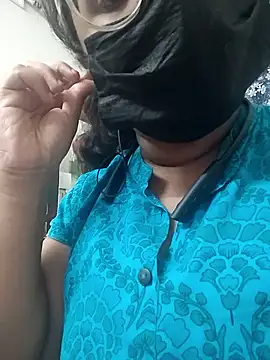 Snapshot of MaggieTelugu-15 chatting on 7, 3, 2026 MaggieTelugu-15 online show from 7, 3, 2026