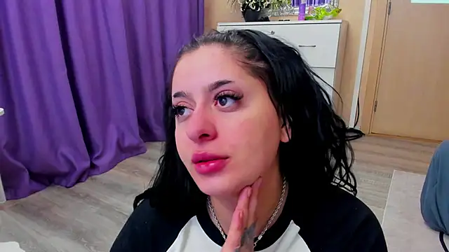 NayaNoirX online show from 8, 4, 2026