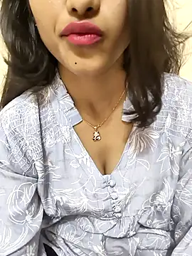 Snapshot of Yours-Zeenat chatting on 5, 5, 2026 Yours-Zeenat online show from 5, 5, 2026