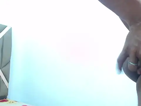 latina ts july online show from 5, 3, 2026