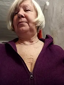 KlaudiaDarling online show from 14, 1, 2026