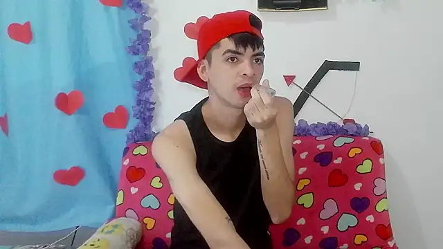 Snapshot of nico22love chatting on 18, 2, 2026 nico22love online show from 18, 2, 2026