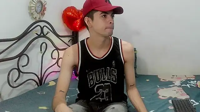 Snapshot of nico22love chatting on 27, 2, 2026 nico22love online show from 27, 2, 2026