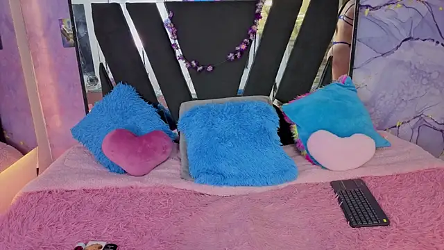 Alice NY online show from 16, 4, 2026