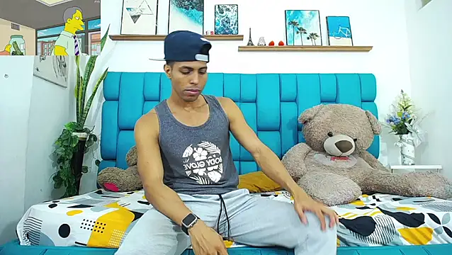 Interracial Snow Bunny online show from 10, 3, 2026