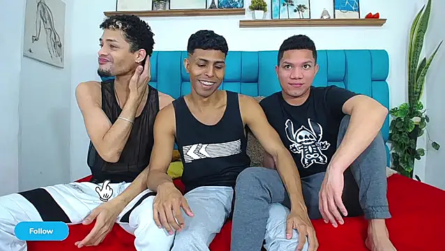 Interracial Snow Bunny online show from 16, 4, 2026