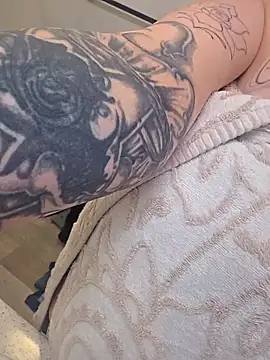 LaRuskaAurora online show from 8, 1, 2026