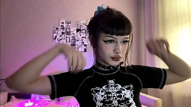 dieonisiaaaa online show from 18, 1, 2026