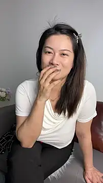 Snapshot of mo-mo-69 chatting on 27, 4, 2026 mo-mo-69 online show from 27, 4, 2026