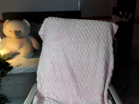 Snapshot of Andrea_bricks06 chatting on 8, 7, 2026 Andrea bricks06 online show from 8, 7, 2026