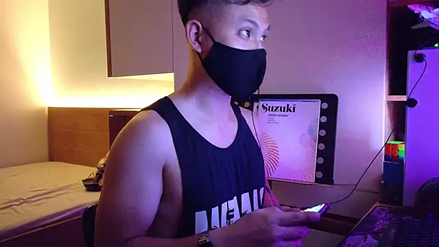 Snapshot of OnlyHand9x chatting on 7, 6, 2026 OnlyHand9x online show from 7, 6, 2026