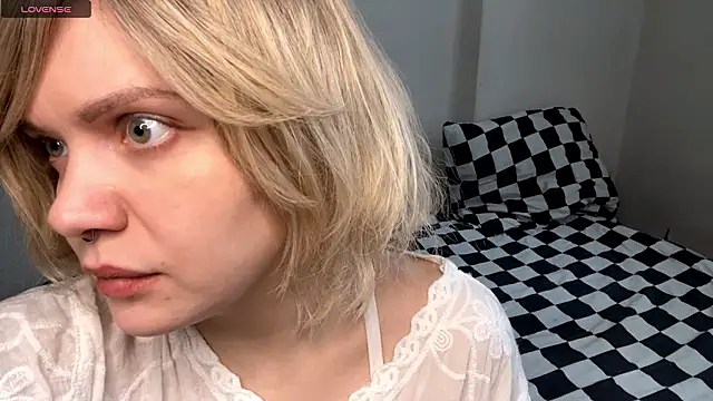 Snapshot of MelliSifuentes chatting on 10, 1, 2026 MelliSifuentes online show from 10, 1, 2026