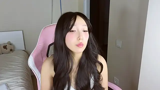 jasmilee online show from 4, 3, 2026