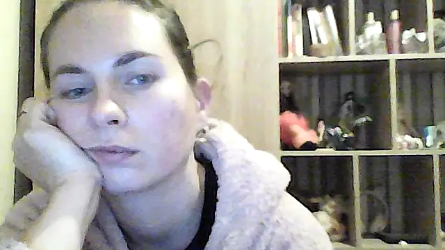 VikiLove765 online show from 7, 1, 2026