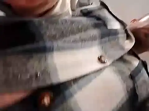 Snapshot of Oilkong2022 chatting on 6, 4, 2026 Oilkong2022 online show from 6, 4, 2026