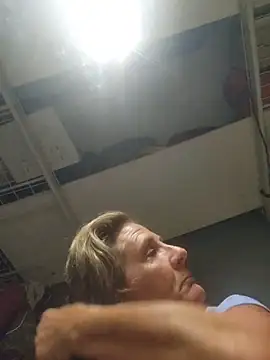 HotAzMilf online show from 30, 5, 2026