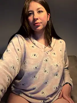 Snapshot of evelynrosess1 chatting on 7, 1, 2026 evelynrosess1 online show from 7, 1, 2026