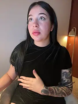 Snapshot of evelynrosess1 chatting on 8, 5, 2026 evelynrosess1 online show from 8, 5, 2026
