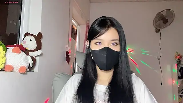 Snapshot of Tieu-May chatting on 5, 6, 2026 Tieu-May online show from 5, 6, 2026